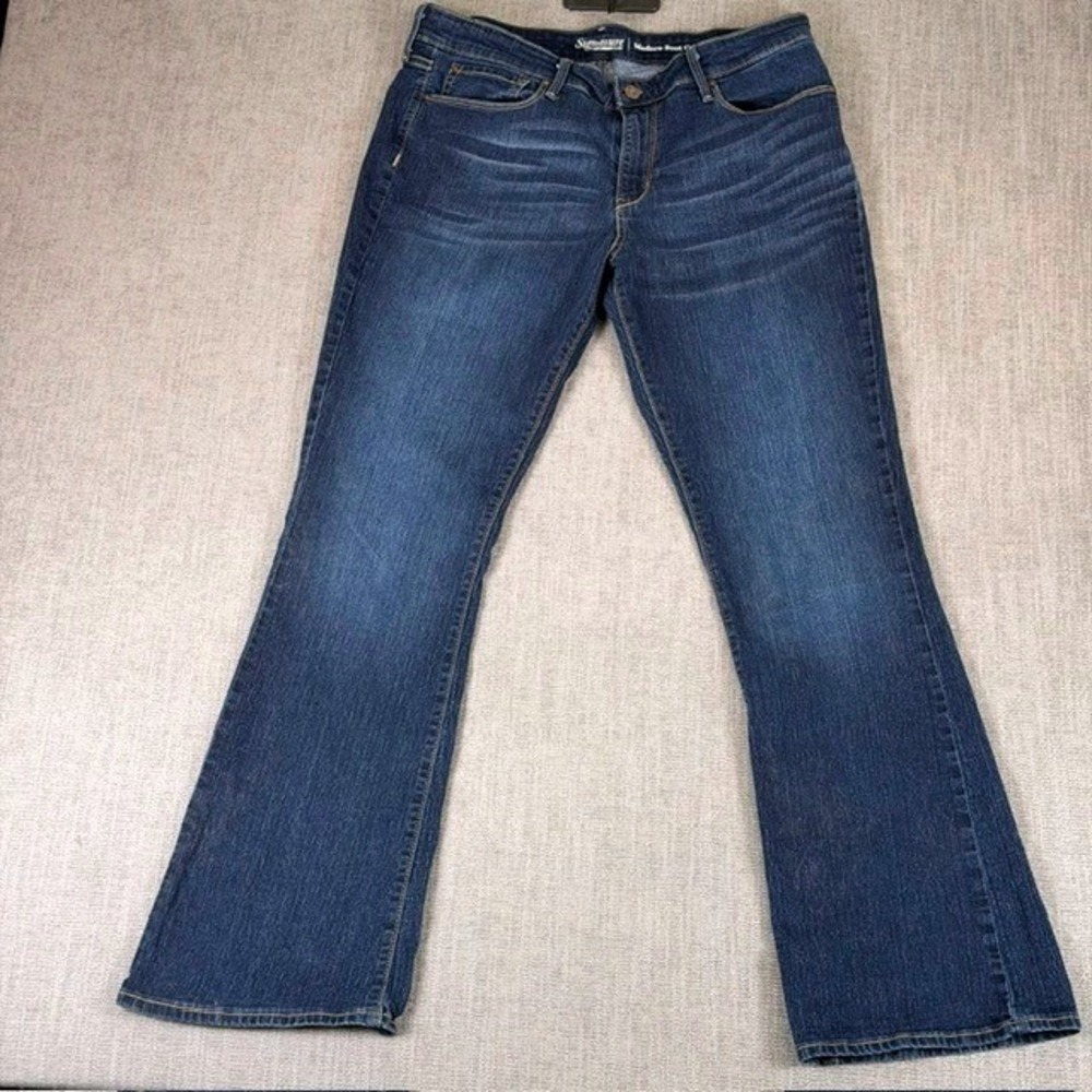 Signature Levi Strauss Modern Boot Cut Jeans Dark Wash 16M W33x32(Actual 33x31)